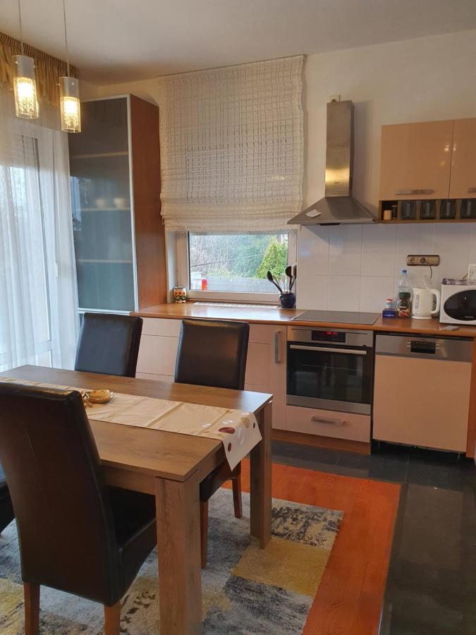 Adel Apartman Miskolc Esterno foto