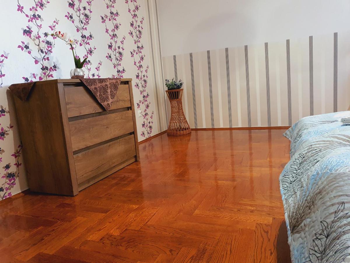 Adel Apartman Miskolc Esterno foto