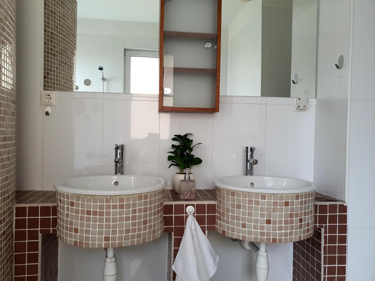 Adel Apartman Miskolc Esterno foto