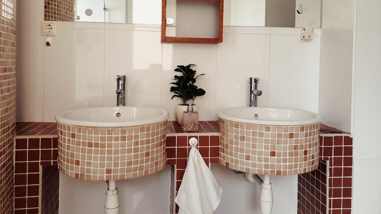 Adel Apartman Miskolc Esterno foto